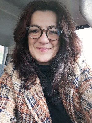 Queremos pan, y también queremos rosas.
(RT por la información, la belleza o las risas)