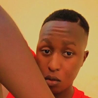 Loner, Music🎶, Arsenal.
Family Over Everything.
GoodBadBoi