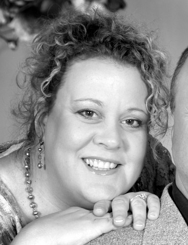 crazy4makeup2's profile picture. I am an Artist that specializes in Visual Merchandising, Painting, Drawing and Mixed Media work.  I am changing careers from sales to Creativity.