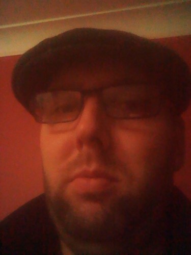 Carlpea33's profile picture. 