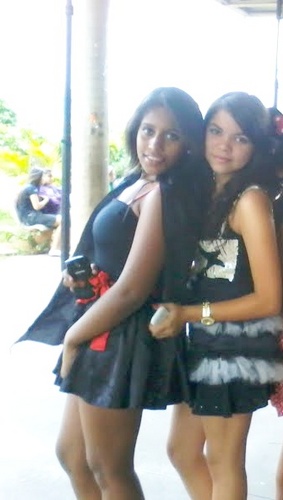 Fabiaana Rodriguees 14 anoos ,Queer  sabeer mais  Me  seguee ^^