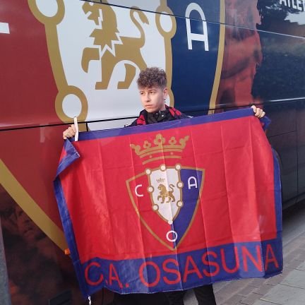 C.A.Osasuna 
Rojillo de Alicante(Elda) sin sangre navarra pero con corazón y alma rojilla ❤️💙
Diceenn que estamos locos deee laa cabezaaa 🎶🎶