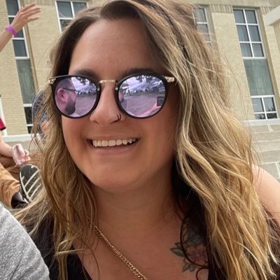 stephanie4prez's profile picture. Dog mom. Heel. She/Her.