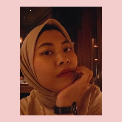 sukamakansteak's profile picture. a melancholy