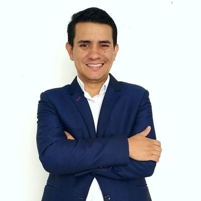 Emprendedor Bogotano Director Fundación Esluna Direcror General ladiskofm, Jefe de Prensa Proecolombia  Gerente en Esluna s.a.s