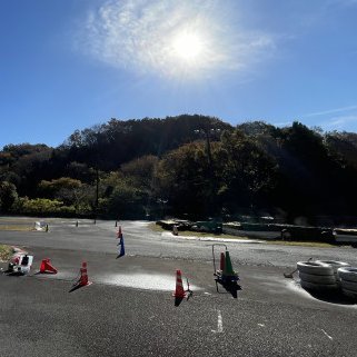 神奈川モトジムカーナ練習会のアカウントです。
｜モトジムをこれから始めたい方も歓迎！｜開催日等はこのアカウントでお知らせいたします。｜主催：Dai/Z400 ＠DSK_MS06S｜HP：https://t.co/hf66jE8o9K