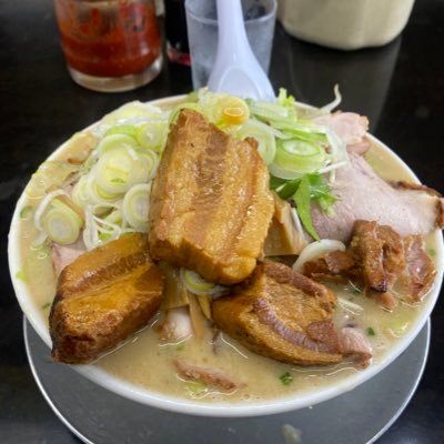 新潟県内を中心に、ラーメンの食べ歩きをしてます🍜 新アカウト開設のため無言フォローさせていただきます🙇‍♂️宜しくお願いします🍜 あと、皆様フォローありがとうございます！