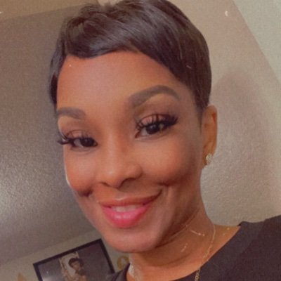 QueneshaQ's profile picture. CSUb Student