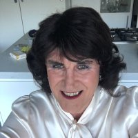 Julia Bell (@juliaxbell) 's Twitter Profile