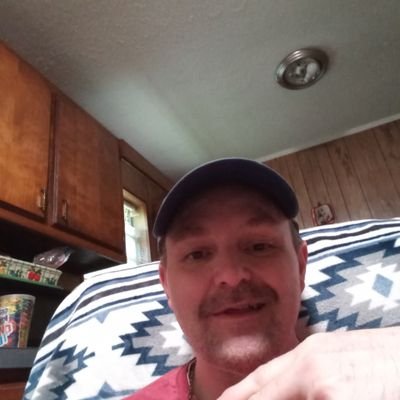 I'm just a good old country boy from the backwoods and Northwestern Kentucky. I believe in my Family, Community, and Love one's. Affiliate with marketing.