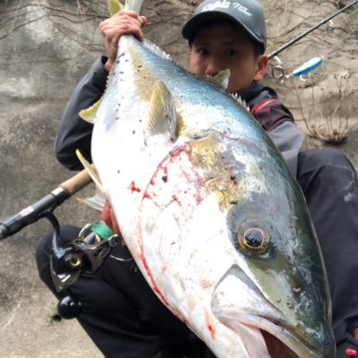 道なき道を進み、荒磯でルアーを投げる事が生き甲斐です。釣り好きの皆様よろしくお願いいたします!🎣Hotmarket Handcrafted Lures フィールドテスター