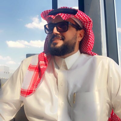 الحروف نفسها في أيدي جميع الناس فهل الكلمات سواء رفيقة الروح من قهوة الصباح وحتى المساء وفيها قيل الكلمة نور وبعض الكلمات قبور ذاك اختلافك عن سواك تكلم حتى أراك