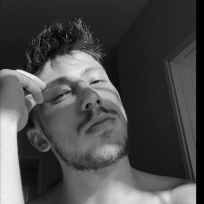 psikolojik sorunları olan manyağın teki ama korkma