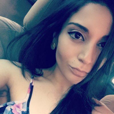 sharonborjas5's profile picture. 