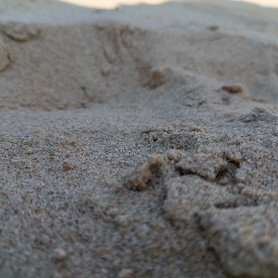 Deluheisi's profile picture. 