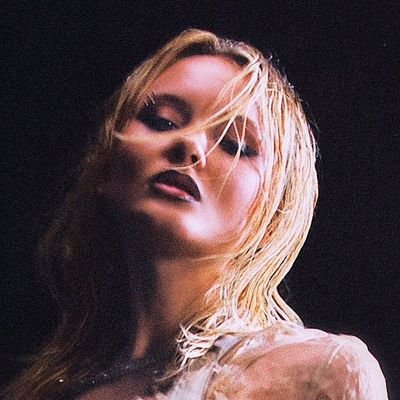 Your #1 best chart source about the singer-songwritter Zara Larsson | Fan Account