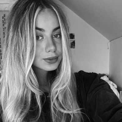 jsemvnebicku's profile picture. shity to jsou