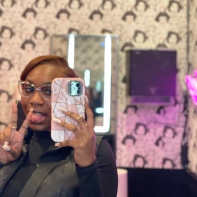 _Willesha_'s profile picture. 