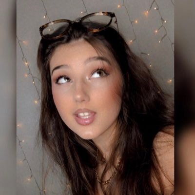 AvaLuvz's profile picture. 20•Hey it’s me your girl Ava•Coffee Obsession☕️•Always bored•If you wanna help me out: https://t.co/aOyIVa58G0 #KittensKrew #BatFam #BabsFam #phoenixpham