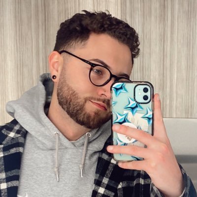 MichaeIBowen's profile picture. gemini ☼ • scorpio ☽ • cancer ↑