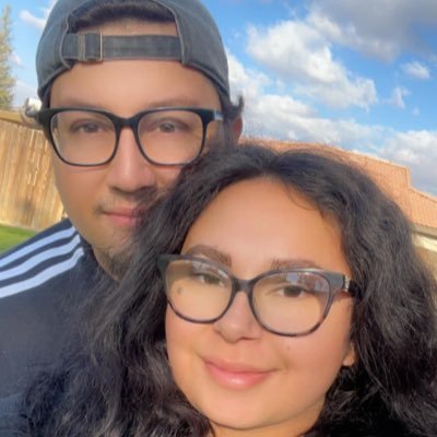 Content Creator, Gamer, Streamer :) #100T https://t.co/aN9AcFyNEl Hello my name is Luis... also hacked by your girl 😏 -Kelsy