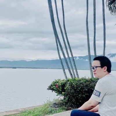 6byIcXu6EAGpVDS's profile picture. 