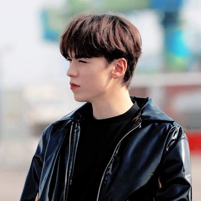 㒲 ⿻ 솜 𝖼𝖺𝗆. 🐈⬛ 𝐝𝐚𝐯𝐞𝐧 ♥︎ your eyes are beautiful portraits of pure art — cats and soup.