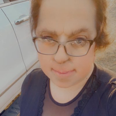 halloqueen__'s profile picture. Spooky. Memes. Slytherin.