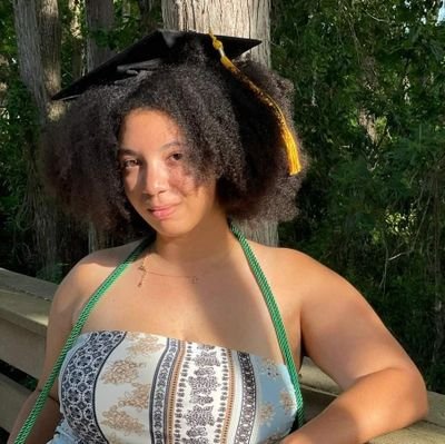 TahjaBio's profile picture. UCF Graduate | Wildlife volunteer |#womeninscience | #womenincode |