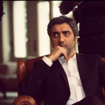 البعض لا يفهمك ليس لصعوبتك بل لانك اكثر بساطة مما يتوقعون