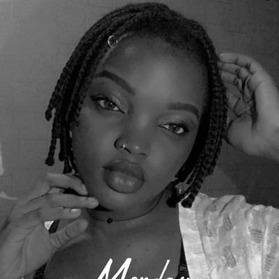 lys_binja's profile picture. j'aime la vie quand elle paraît simple👐