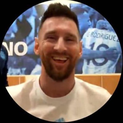 Reversionado__'s profile picture. Sureño, pero del conurbano bonaerense. Un día casi me pisa un tranvía. Argentina.