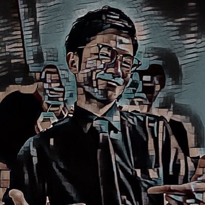 3度の飯より昼寝が好きおしりはもっと好き。キスしながら会話するの好き、うん、キスが好き。DM、Follow、RT、いいねお待ちしてます。