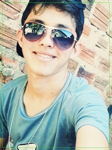 Só quero significar pra você, o que você significa pra mim.

Soou Muiito Legal e Goosto De Fazer Amizade, O Reesto So Vcê Mim 
Seguindo Obg FOLLOW - ME