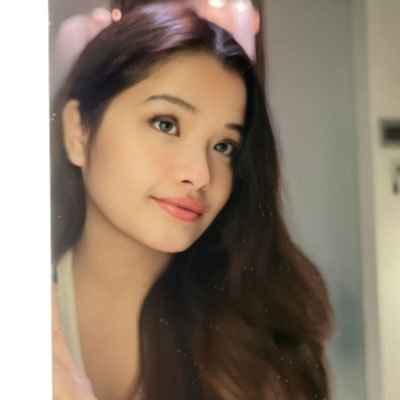 sknhelf's profile picture. let’s work together ♡ elfiansakinah@gmail.com