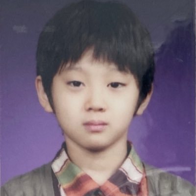joochaniev's profile picture. mencintai cowok kipopku sepenuh hati