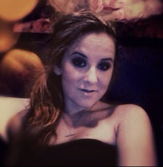 lolomakaveli's profile picture. I'm really into sparkly stuff.