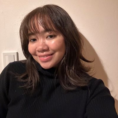 yoshsalvador's profile picture. She/Her | Software Engineer in Tokyo