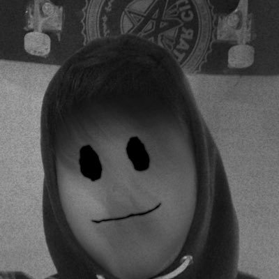 fslqrn's profile picture. 