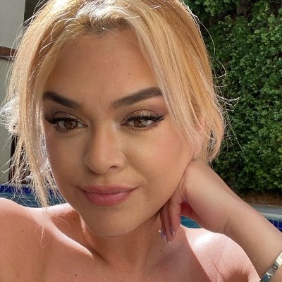 myvette48's profile picture. From Texas ✈️ To LA ✈️ and back again... snapchat: MeliMel1012. Instagram: Melissa_yvette_. MUA 💄 Skincare Specialist #allthingsbeauty #GIRLBOSS