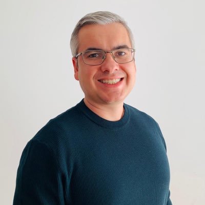Creator of one of the first brazillian search engine, dating site and others cool stuffs. Passionate about optimizations and growth.