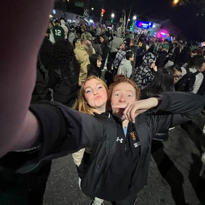 lizz_nultyy's profile picture. win some lose some