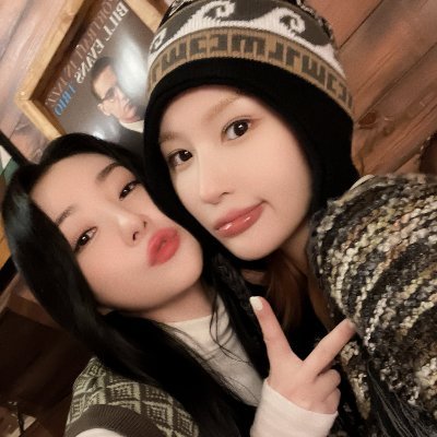 One of Lee's Siyeon 30,000 girlfriends ❤ SuA Utted and Suayeon Shipper | Insomnia until the end | fan account