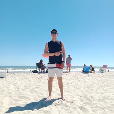 theresentful's profile picture. Abogado e Investigador UL