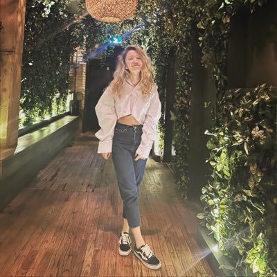 MiaGurbuz's profile picture. 