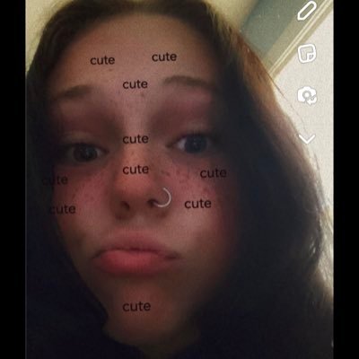 anti_socialbean's profile picture. i like boobs💪