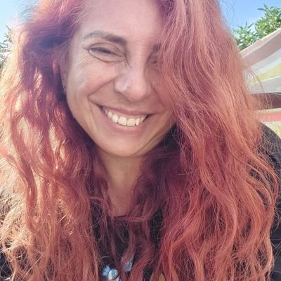 Sueño a Chile Solidario con Igualdad Justicia Bienestar Memoria Reparación
Cuando poder del amor anule el amor al poder se alcanzará la paz
Bloqueo insultos💜