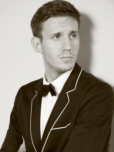 Netsner's profile picture. Im a Swedish local hero, fighting crime by night to help the society!