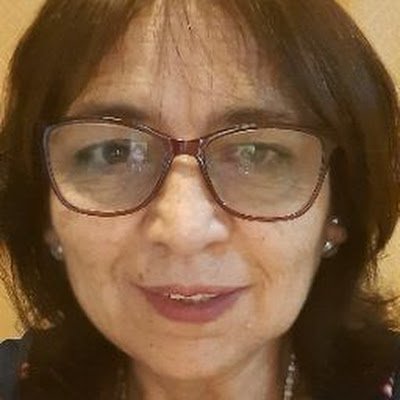 El punto no es aprender a dejar ir a la gente,sino aprender a dejar ir el pedazo de ti que se quedó con ellos...