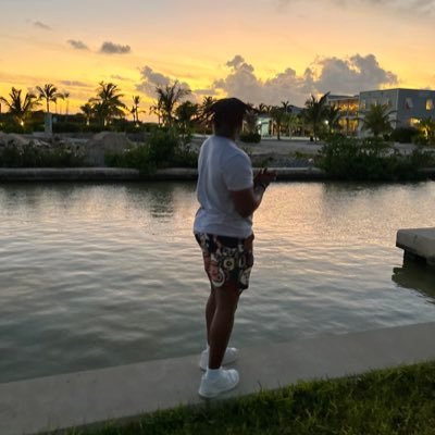 ItsJosephj8's profile picture. Move with Persistence